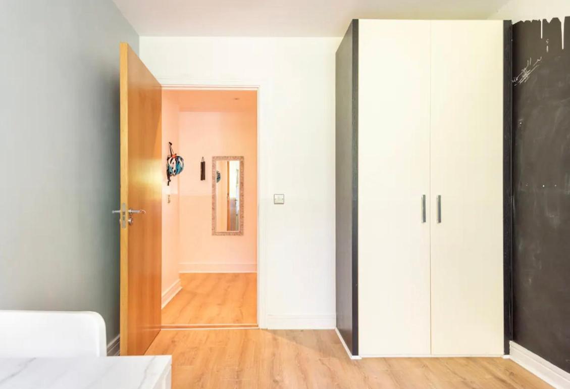 Spacious Room With Relaxing View Дъблин Екстериор снимка